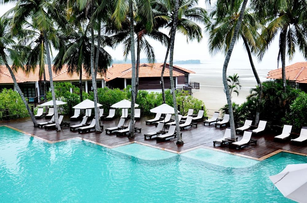 ホテル アビリオン ポート ディクソン ポートディクソン エクステリア 写真 The swimming pool at the resort
